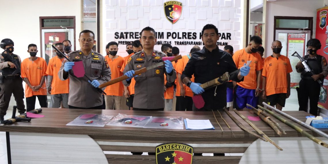 Polres Kampar Gelar Press Release Ungkap Kasus Kekerasan Secara Bersama di Desa Terantang