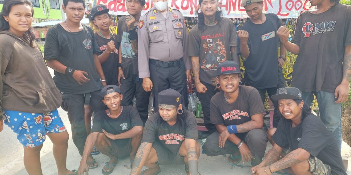 Bertemu Rombongan Anak Vespa Saat Kunker, AKP. Arlion Baiki berikan Edukasi dan Sampaikan Imbauan