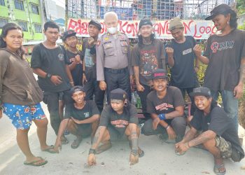 Bertemu Rombongan Anak Vespa Saat Kunker, AKP. Arlion Baiki berikan Edukasi dan Sampaikan Imbauan