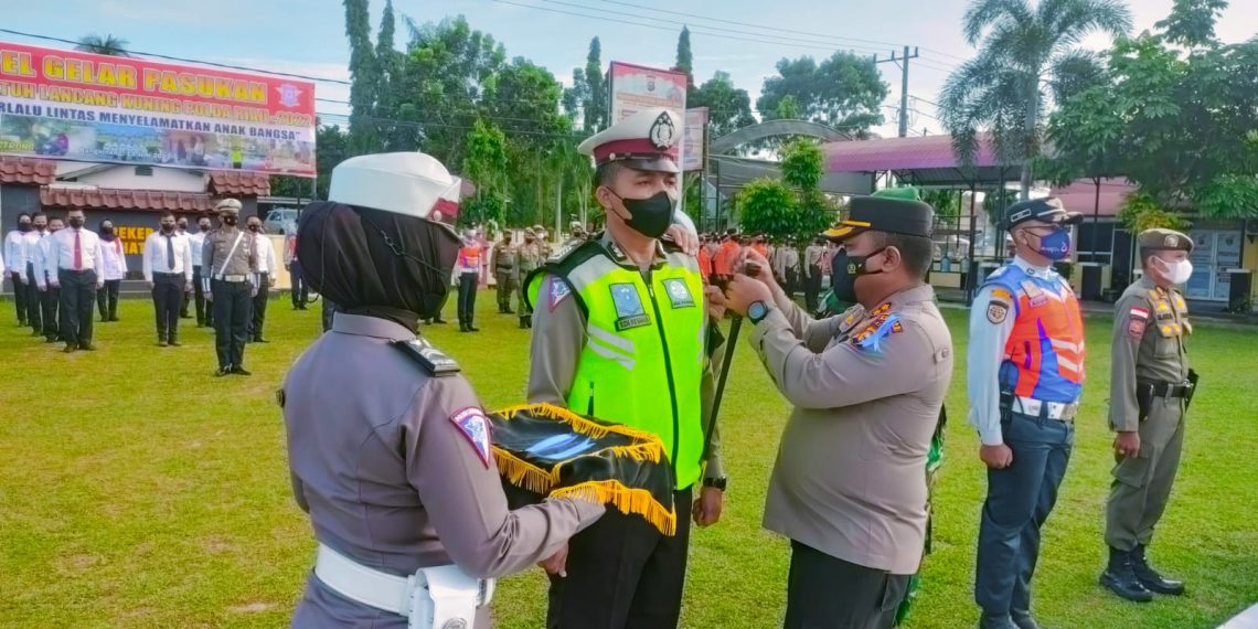 Polres Kampar Laksanakan Apel Gelar Pasukan Operasi Patuh Lancang Kuning 2022