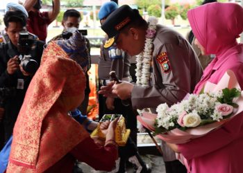 Kapolda Riau Silahturahmi dengan Forkopimda Kampar dan Tinjau Vaksinasi