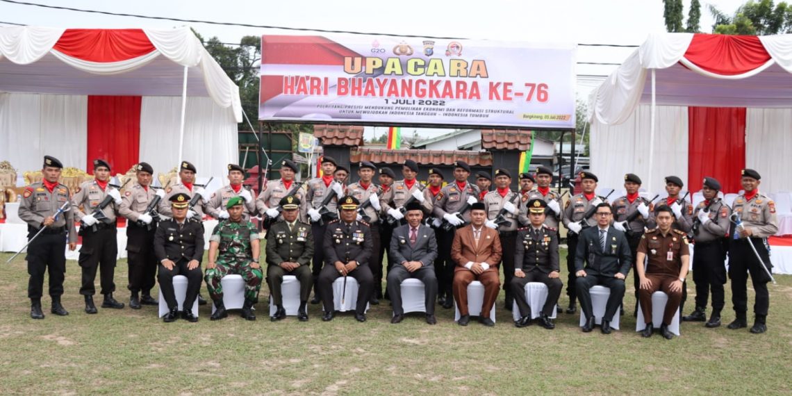 Forkopimda Kab. Kampar Ikuti Upacara Virtual Hari Bhayangkara ke-76 di Polres Kampar