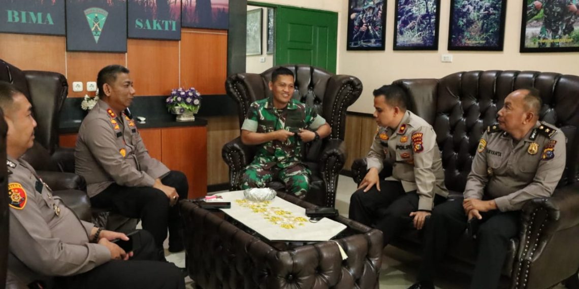 Pererat Silaturahmi dan Sinergitas, Kapolres Kampar Kunjungi Batalyon Infanteri 132/BS