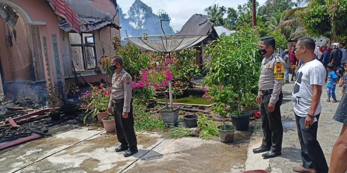 Dua Unit Rumah Permanen Hangus di Lalap si Jago Merah di Rumbio