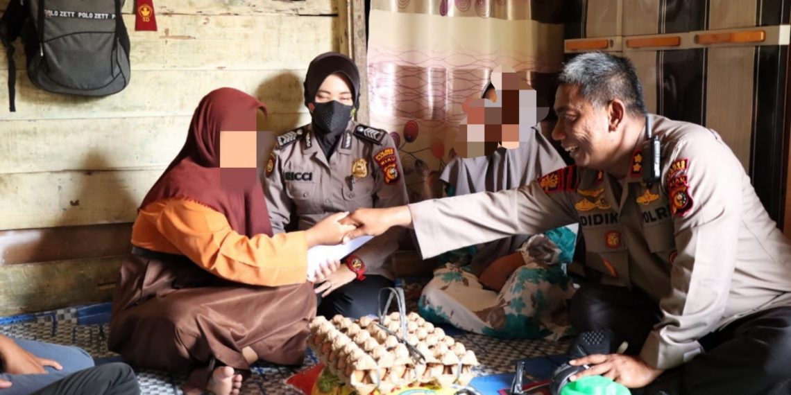 Kapolres Kampar Beri Motivasi dan Bantuan kepada Korban Pencabulan