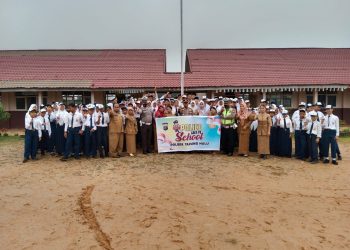 Polsek Tapung Hulu Lakukan Giat Police Goes To School ke UPT SMP Negeri 6