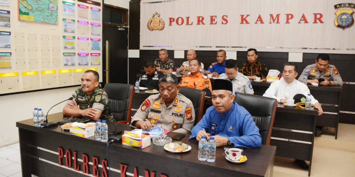 Kapolres Kampar Bersama Forkopimda Mengikuti Vicon Rakor Lintas Sektoral Bidang Operasional Tahun 2022