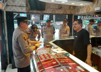 Cegah Gangguan Kamtibmas, Polsek Siak Hulu Laksanakan Patroli Dialogis ke Pasar