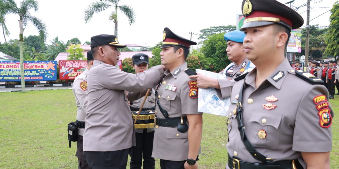 Kasat Reskrim Polres Kampar Hari ini Melaksanakan Sertijab Dipimpin Langsung Kapolres Kampar