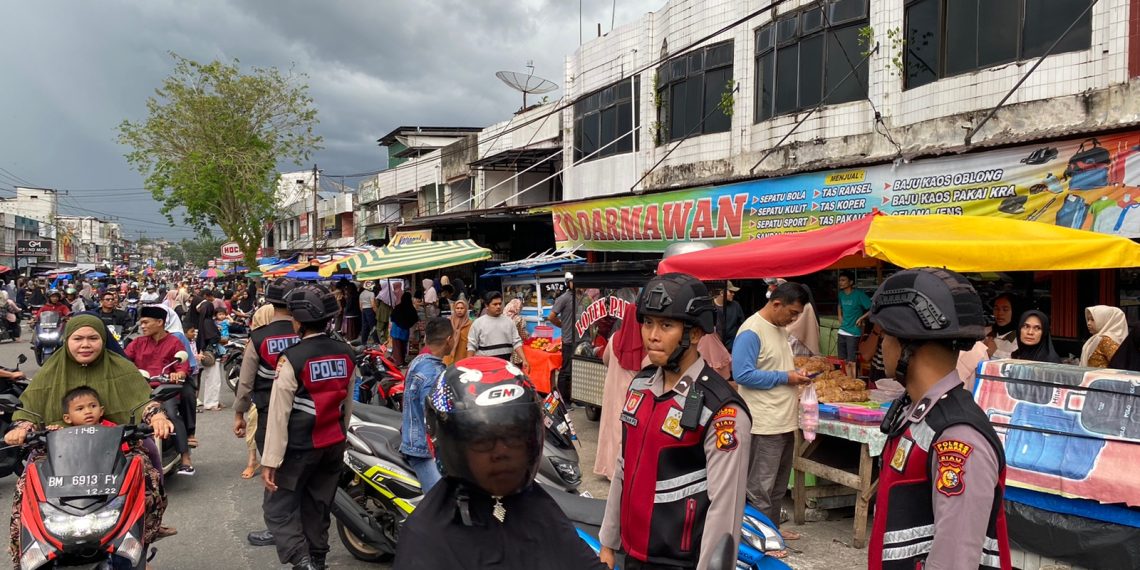 Dukung Ops Tertib Ramadan, Personil Polres Kampar Gelar Patroli Keliling