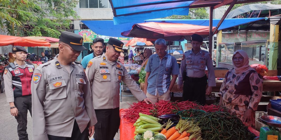 Polres Kampar Monitoring dan Patroli Harga Bahan Pokok di Pasar Inpres Bangkinang