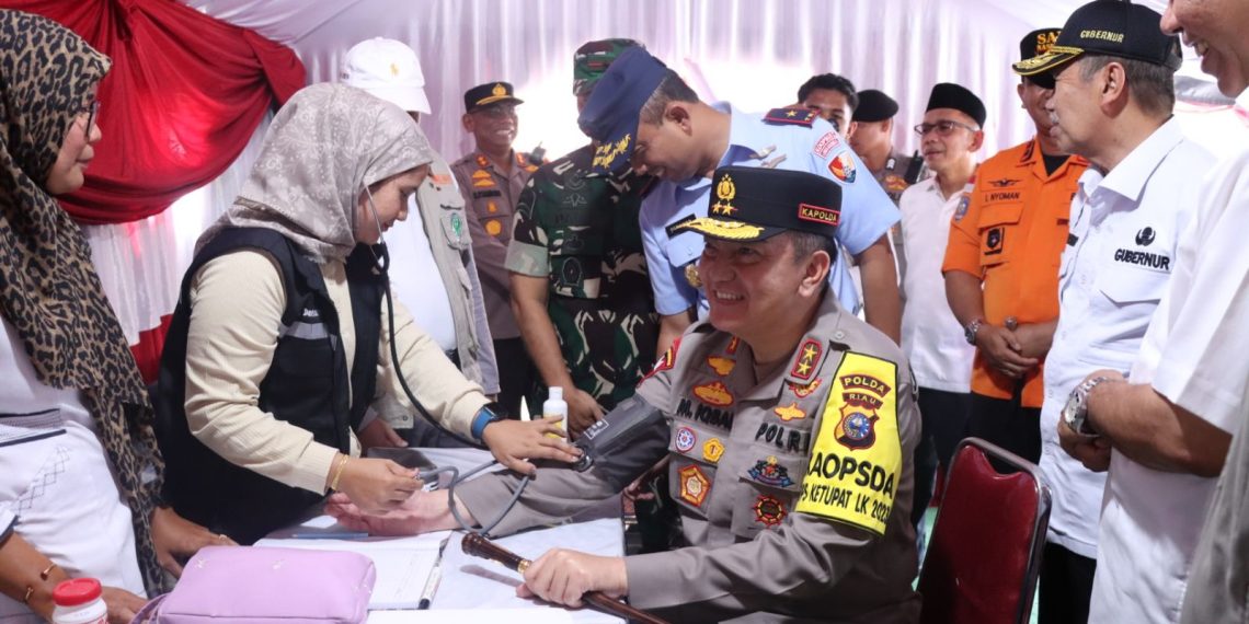 Kapolda Riau Tinjau Pospam Ops Ketupat Lancang Kuning 2023 dekat Perbatasan Sumatera Barat