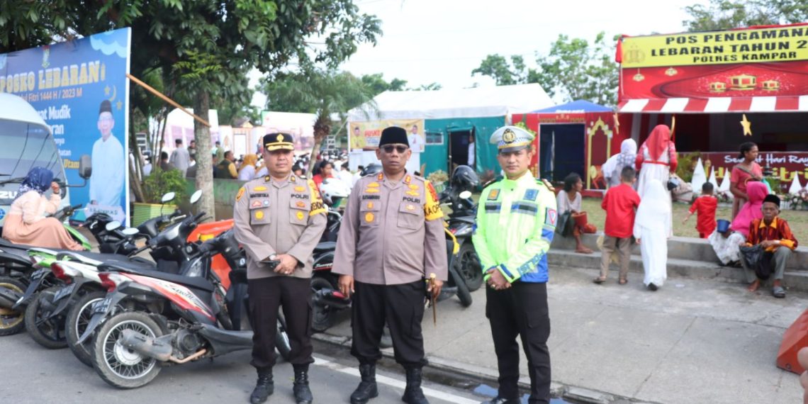 Kapolres Kampar Pimpin Langsung Pengamanan Sholat Idul Fitri di Lapangan Merdeka