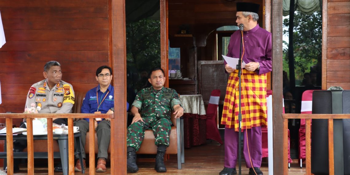 Kapolres Kampar Menghadiri Rapat Anev Gabungan Terkait Penanganan dan Penanggulangan Karhutla di Wilayah Kab.Kampar