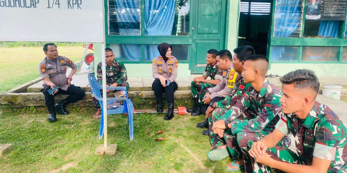 Sinergitas Polri dan TNI, Polsek Bangkinang Barat Kunjungi Denpal Pekanbaru Komando