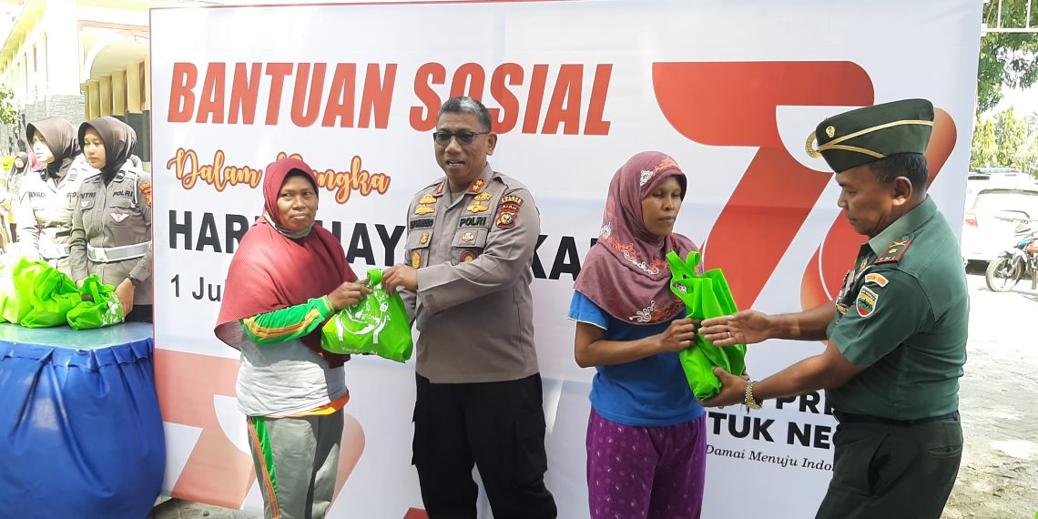 Peringati Hari Bhayangkara ke-77, Polres Kampar Gelar Baksos Serentak