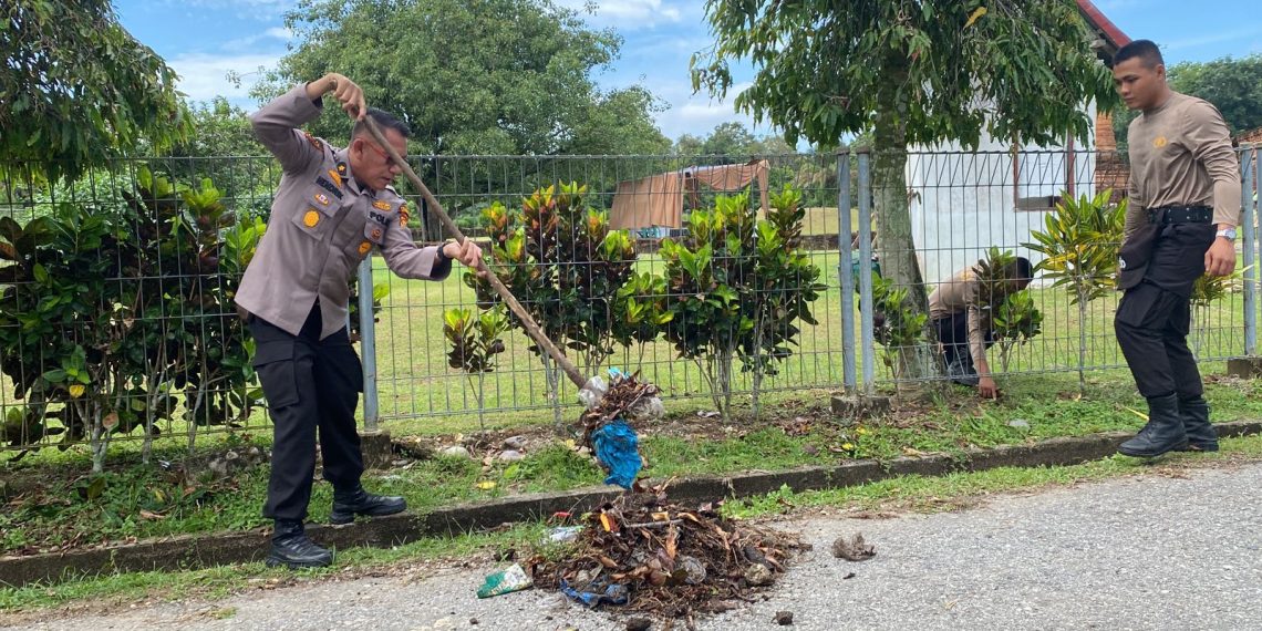 Polres Kampar laksanakan Revitalisasi di Candi Muara Takus Dalam Rangka Hari Bhayangkara Ke-77
