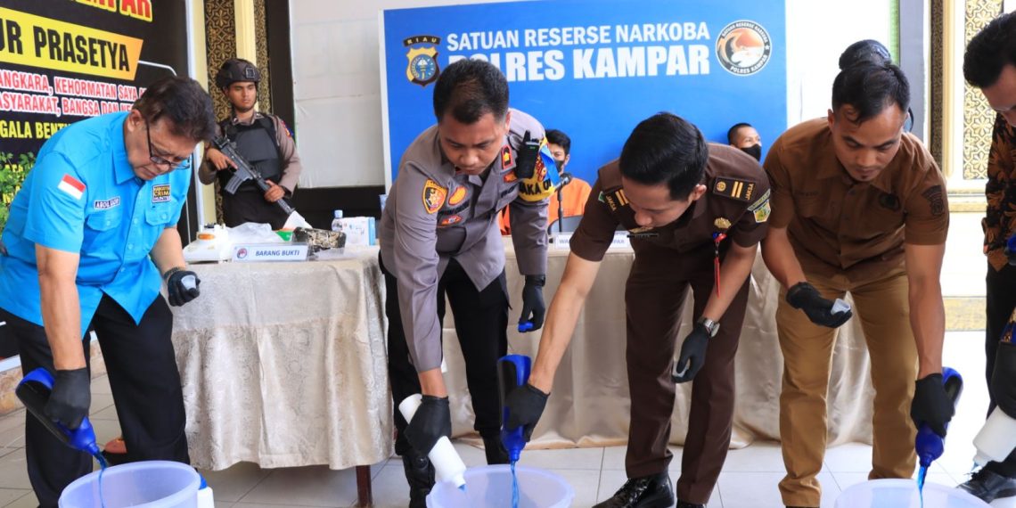 Polres Kampar Musnahkan 3 Kilogram Lebih Narkoba Jenis Sabu-sabu