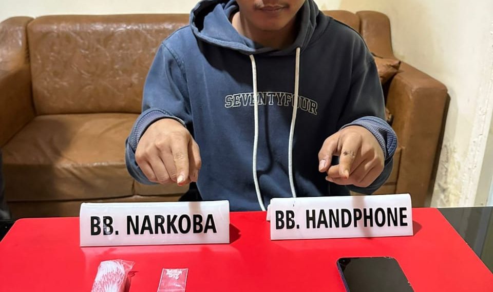 Tim Ojoloyo Tangkap Pelaku Narkoba di Depan Rumahnya