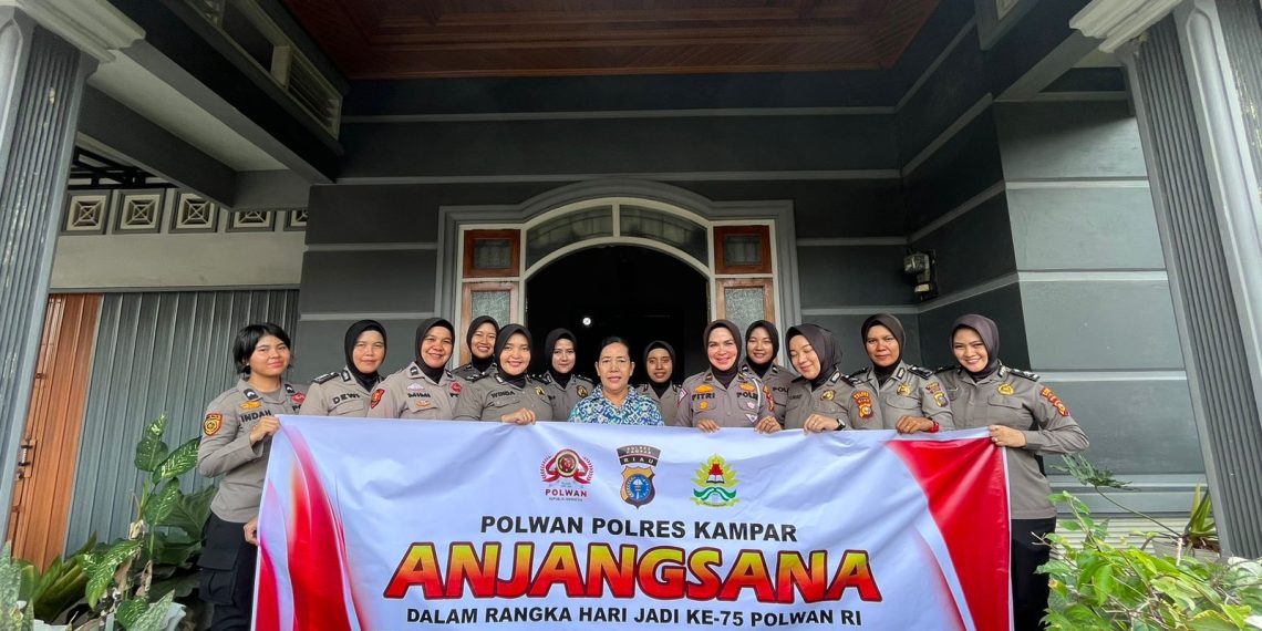Sempena Hari Jadi Polwan Ke-75, Polwan Polres Kampar Anjangsana Ke Kediaman Kompol (P) Nurmi Sinaga