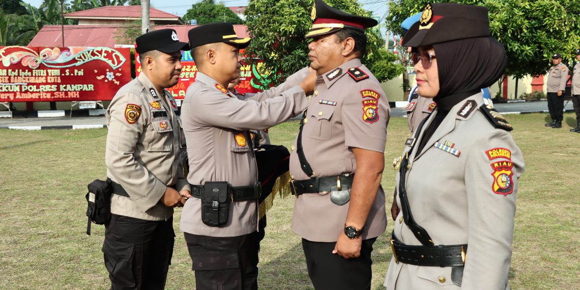 Kapolres Pimpin Sertijap Empat Kapolsek Jajaran serta pelantikan Kabaglog Polres Kampar