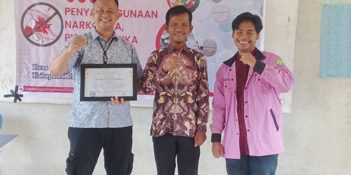 Satnarkoba Polres Kampar Sosial Bahaya Narkoba di MTS Ganting Damai