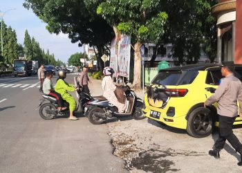 Polres Kampar Lakukan Strong Point Dalam Rangka Operasi Zebra 2023 di Seluruh Wilayah