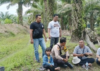 Hindari Konflik Sosial,Polsek Siak Hulu Mediasi Masyarakat Dengan Pemilik Akses Jalan Pribadi Apeng