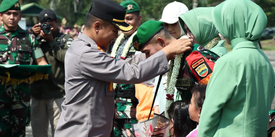Kapolres Kampar, Sambut Satgas Pamtas RI-PNG Batalyon 132/BS di Mako Yonif 132/ BS Salo