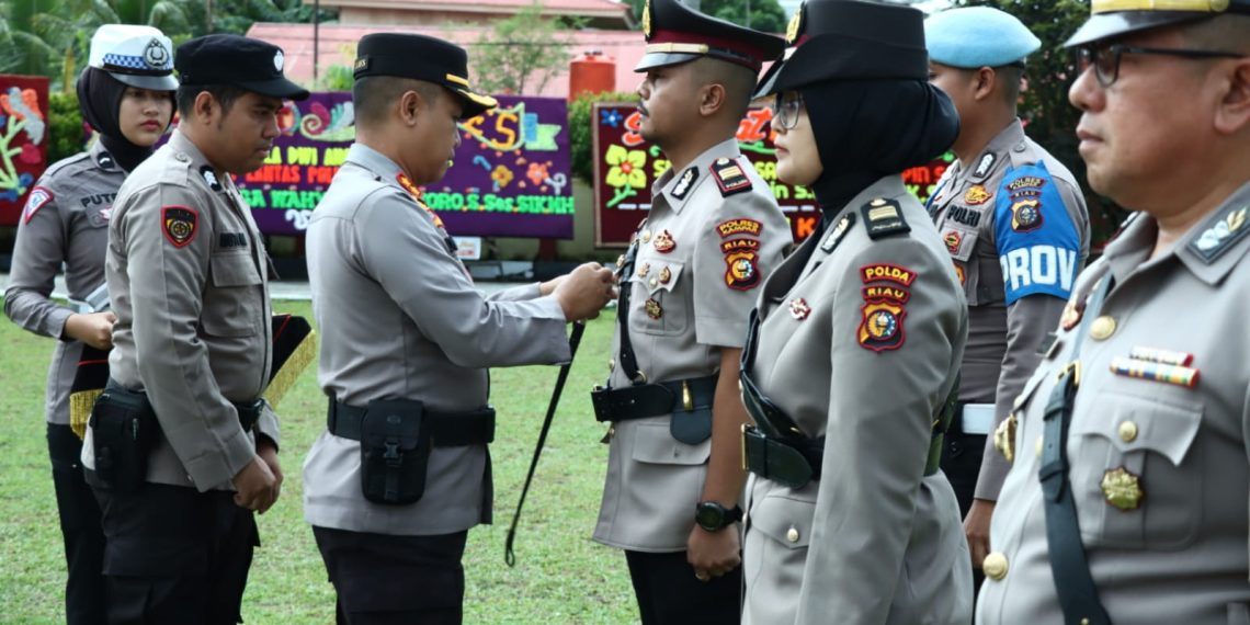 Kapolres Pimpin Sertijab Kasat Reskrim, Kasat Lantas, Kapolsek Siak Hulu dan Kapolsek Tapung Hulu Polres Kampar