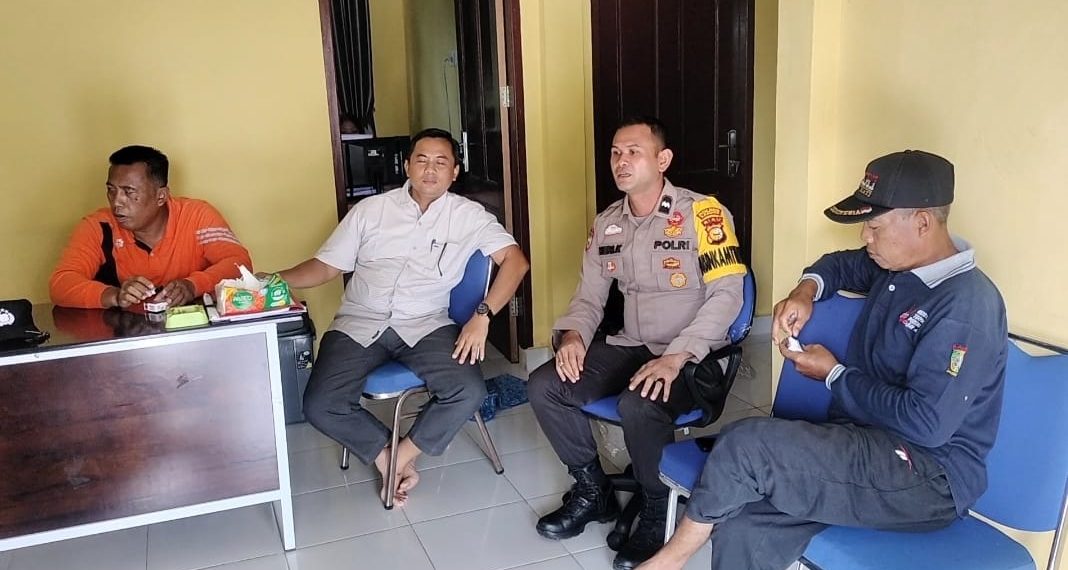 Laksanakan Operasi Mantab Brata, Bhabinkamtibmas Polsek Tapung Hilir Sampaikan Himbauan Pemilu Damai 2024
