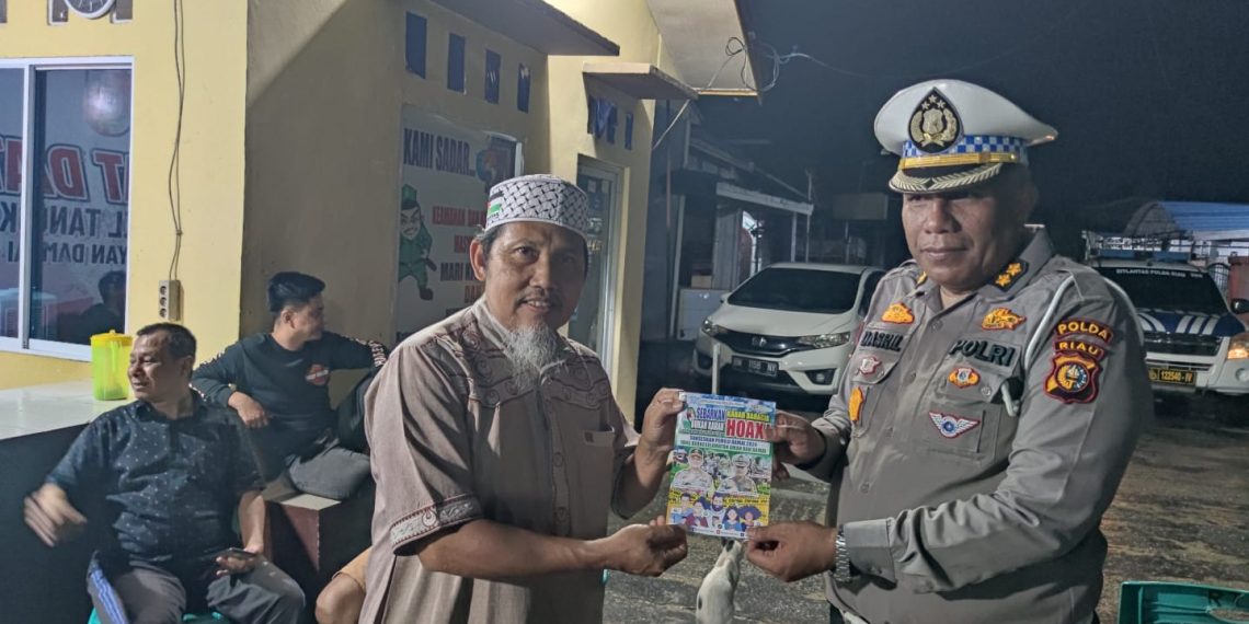 SUKSESKAN PEMILU 2024, DITLANTAS POLDA RIAU GELAR PATROLI SAMBANG HINGGA KE POS RONDA