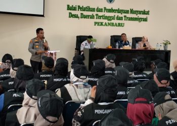 Kapolsek Hadiri Pelantikan dan Pembekalan Pengawas TPS Se – Kecamatan dan Beri Himbauan Kamtibmas