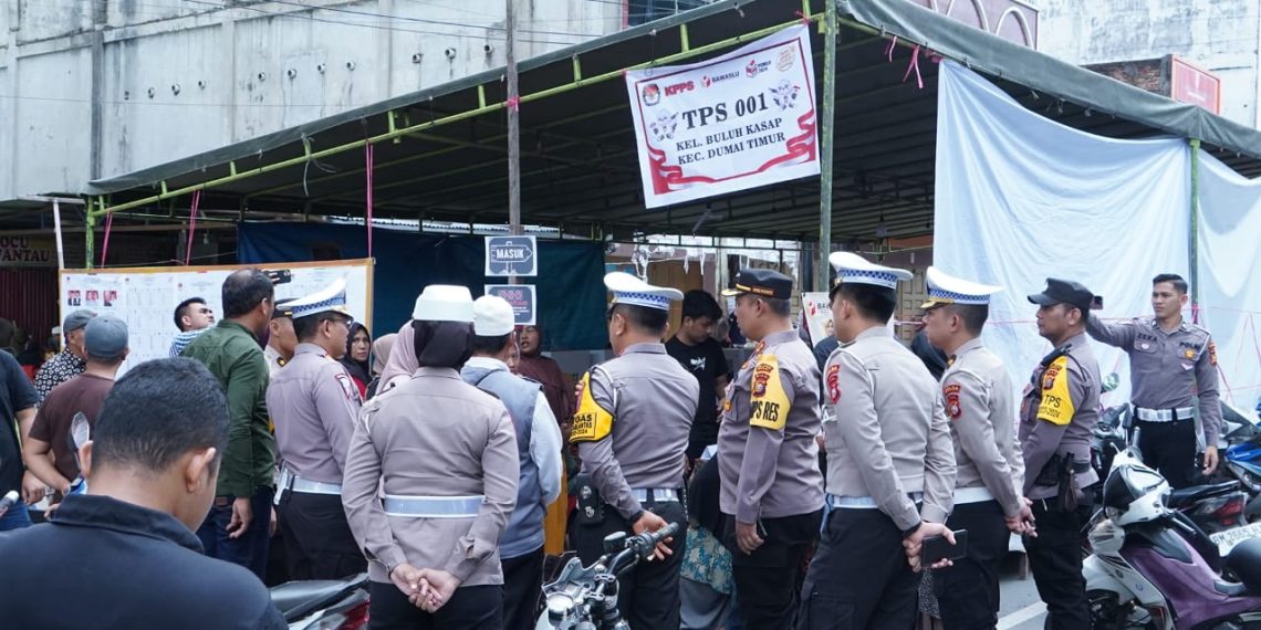 *PASTIKAN SITUASI AMAN, DIRLANTAS SELAKU PAMATWIL MONITORING TPS DI WILAYAH DUMAI*