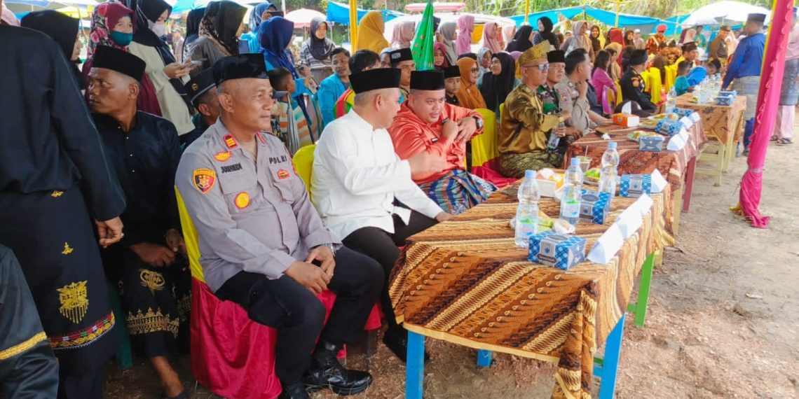 Polsek Tapung Hilir Kerahkan 13 Personil Amankan Kegiatan Balimau Kasai di 3 Desa Sepanjang Sungai Tapung