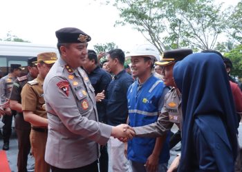 Kapolda Riau Pantau Langsung Proses Pencoblosan di TPS Kampar, Pastikan Pilkada Berjalan Lancar