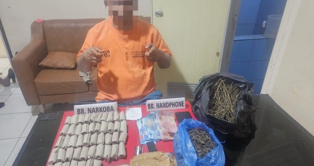 Satresnarkoba Polres Kampar Berhasil Ungkap Peredaran Ganja di Pekanbaru, 600 Gram Ganja Diamankan!