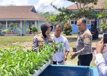 “Polisi dan Pelajar Bersatu Jaga Bumi!” Kasatlantas Polres Kampar Sambangi SMKN 1 Kuok, ‘Green Policing’ Jadi Jembatan Erat!