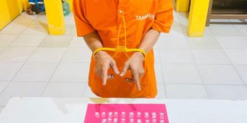 “Polsek Tapung Hilir Ungkap Jaringan Narkoba, Amankan Pengedar & 3 Gram Shabu, Kapolsek: ‘Tindak Tegas Pelaku Narkoba’!”