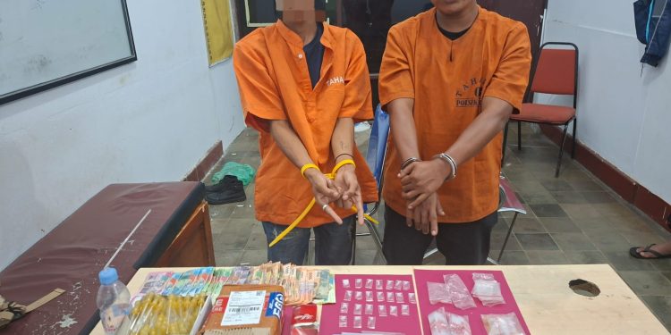 “Polsek Kampar Tangkap Dua Pengedar Shabu, Residivis Kembali Berulah!”