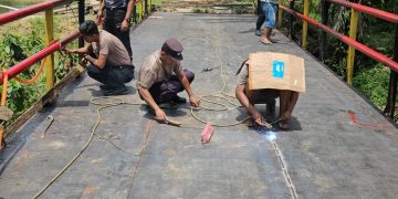 Progres Pembangunan Jembatan Sei Silam Capai 65%, Hari Ke-11 Fokus Pengecatan dan Pemasangan Lantai Besi
