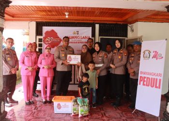 Polres Kampar Dan Bhayangkari Hadir Di Tengah Masyarakat – Giat Anjang Sana Meriahkan Hari Bhayangkara Ke-80″