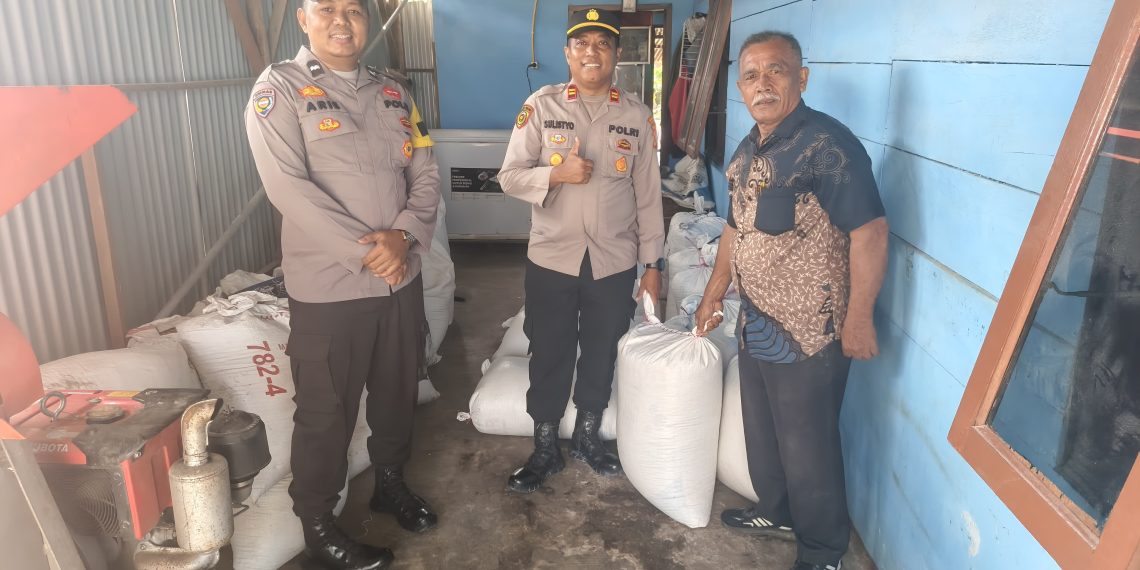 POLRES KAMPAR KEMBALI DUKUNG PETANI – 43 KARUNG JAGUNG PIPIL DITERIMA BULOG DENGAN KADAR AIR IDEAL”