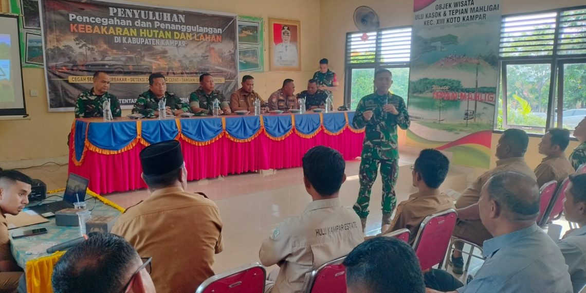 Cegah Sebelum Terbakar: Tim Pamen Mabes TNI Gelar Sosialisasi Karhutla di XIII Koto Kampar, Perkuat Deteksi Dini & Sinergi Warga